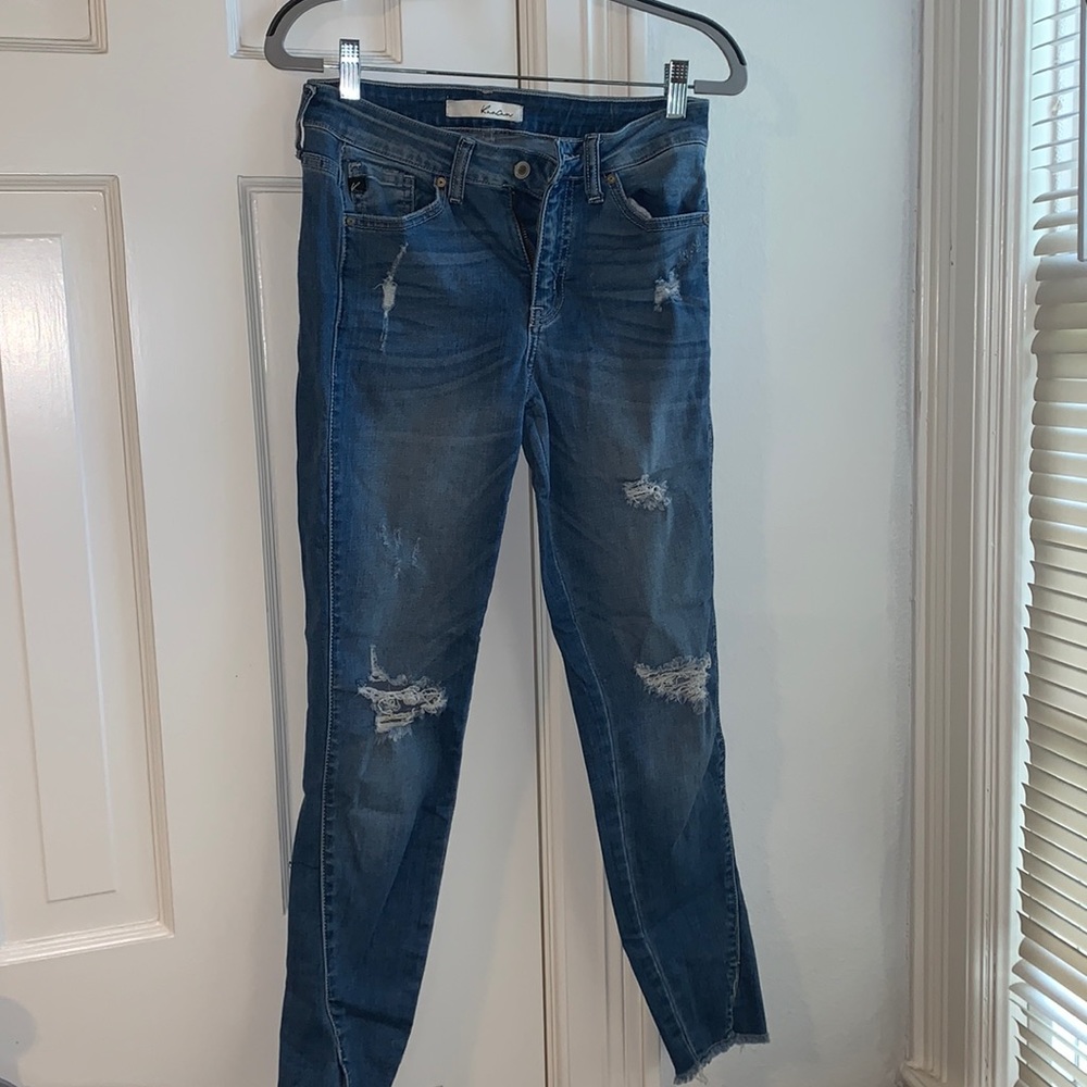 Raw split hem skinny jeans